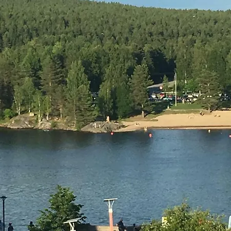 Daire Goahti Apt- Central, River View, Top Floor *